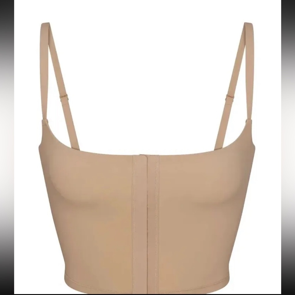 SKIMS adaptive fits everybody cami